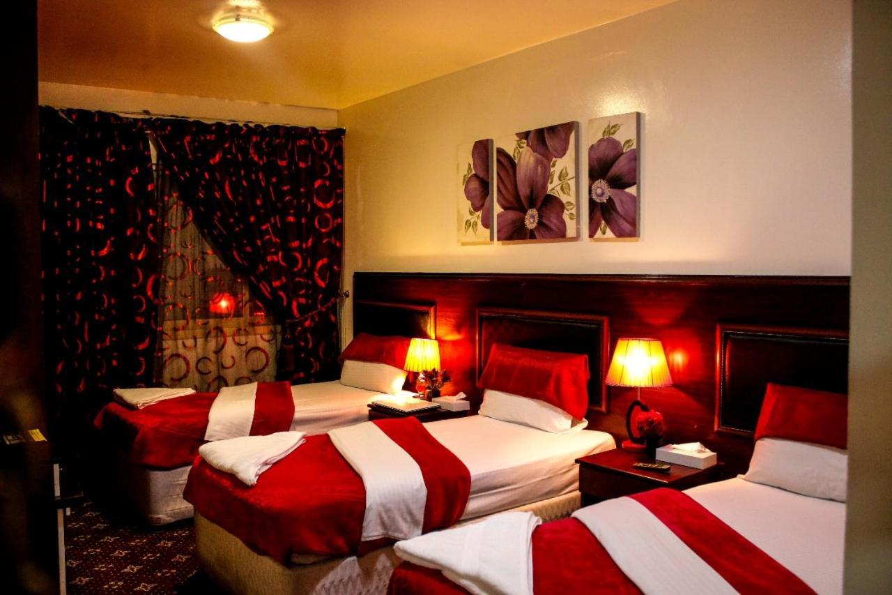 Karoon Hotel Dubai Esterno foto