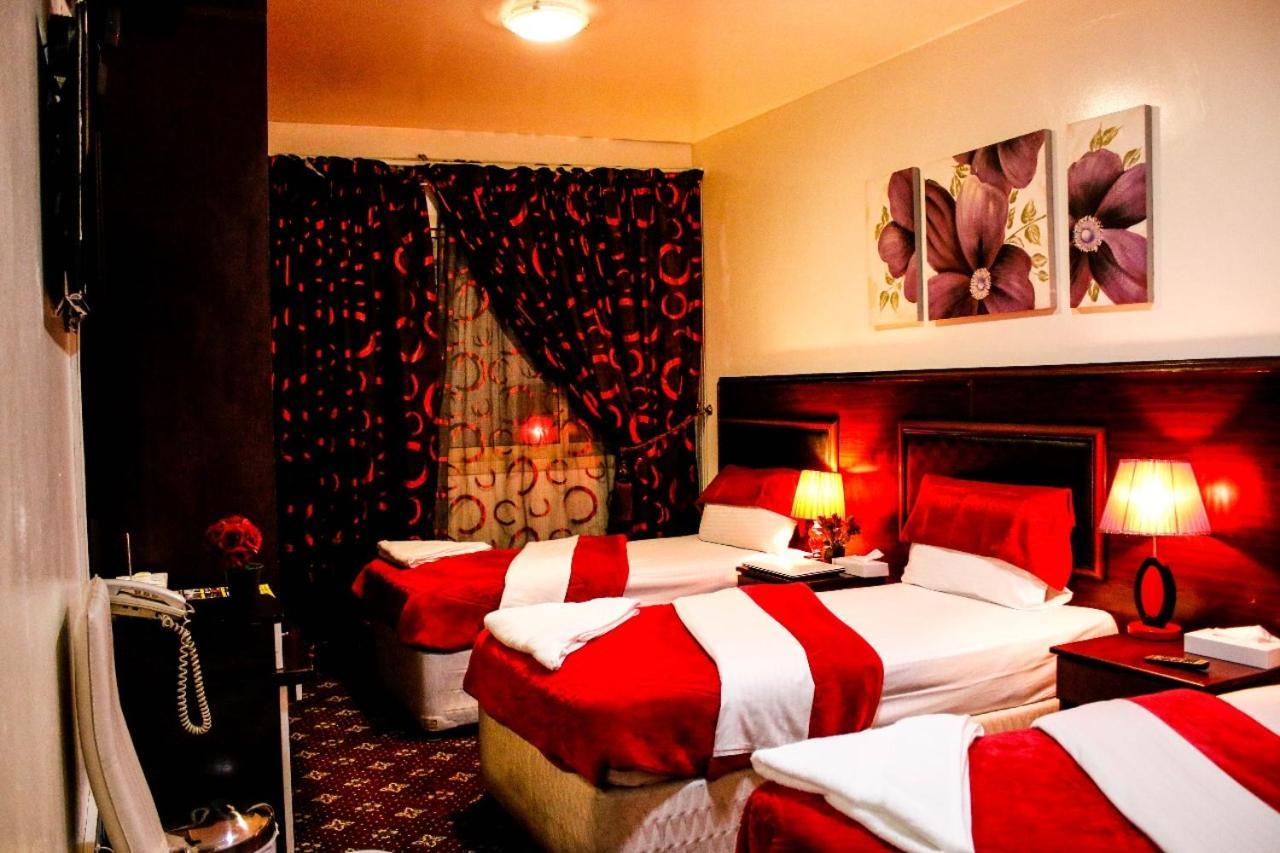 Karoon Hotel Dubai Esterno foto
