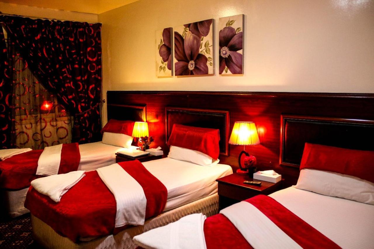Karoon Hotel Dubai Esterno foto